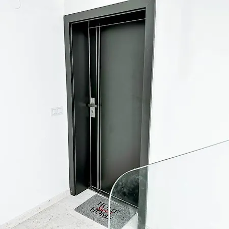 Brand New 2 Bed, 1 Bath Condo Zára Kültér fotó
